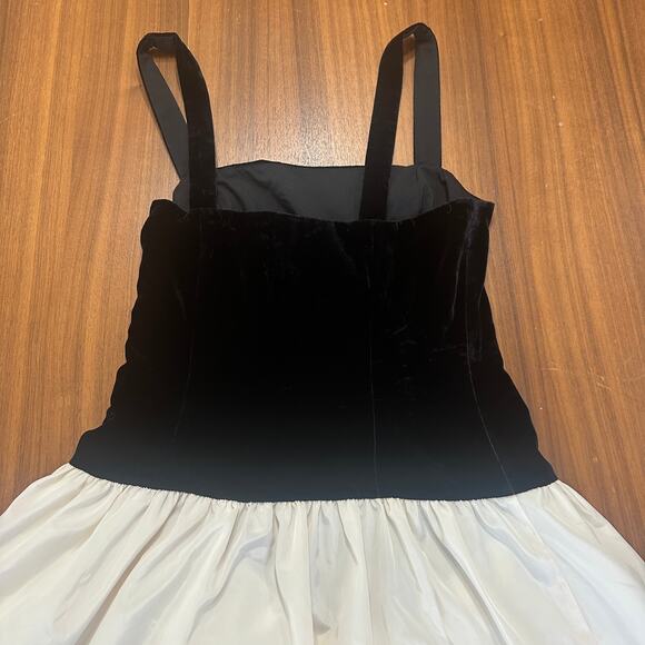 Rhode Georgina Two-Tone Dress, Velvet/taffeta, Black/Cream, Quiet Luxury, size 8 - Picture 9 of 9